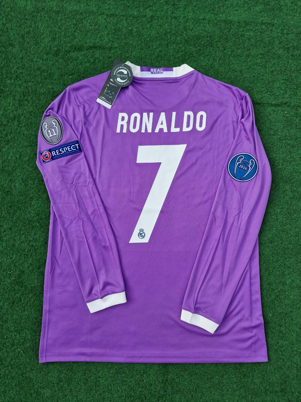 Cristiano Ronaldo 2017 CL Final Purple Retro Long Sleeve Football Jersey – Back View