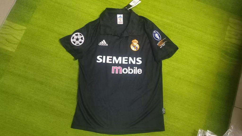 Esteban Cambiasso 2002 2003 Black Retro Jersey – Front View