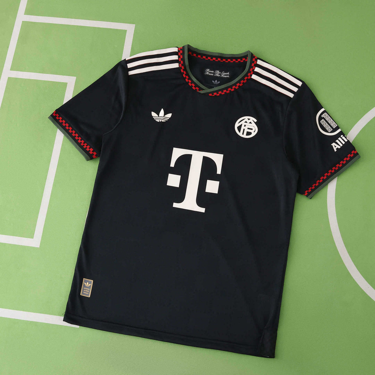F.C Bayern München 2025-2026 Season Third Football Jersey Trikot Maillot