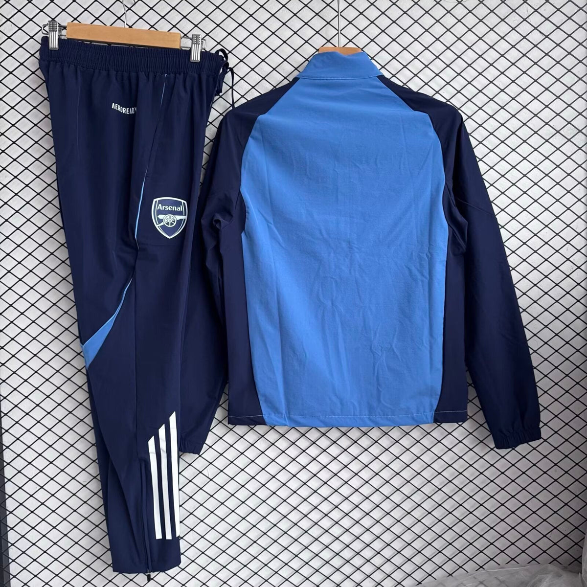 2025/26 Arsenal Tracksuit Windbreaker Jacket Pants Special Edition – Front View
