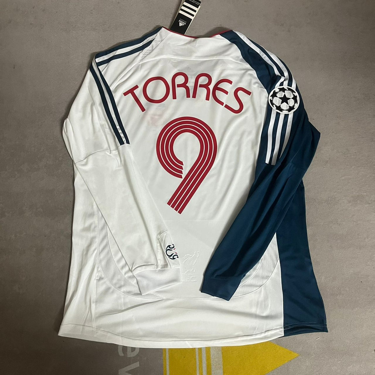Fernando Torres Liverpool Champions League Long Sleeve Retro Kit Jersey – Back View