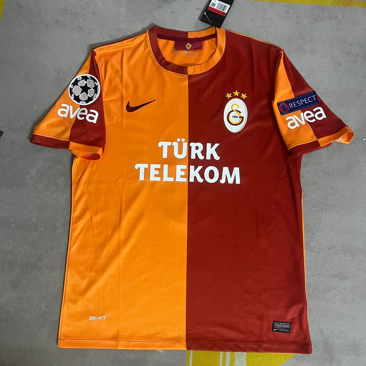 2013/14 Felipe Melo 3 Galatasaray Retro Formasi Home Football Jersey – Front View
