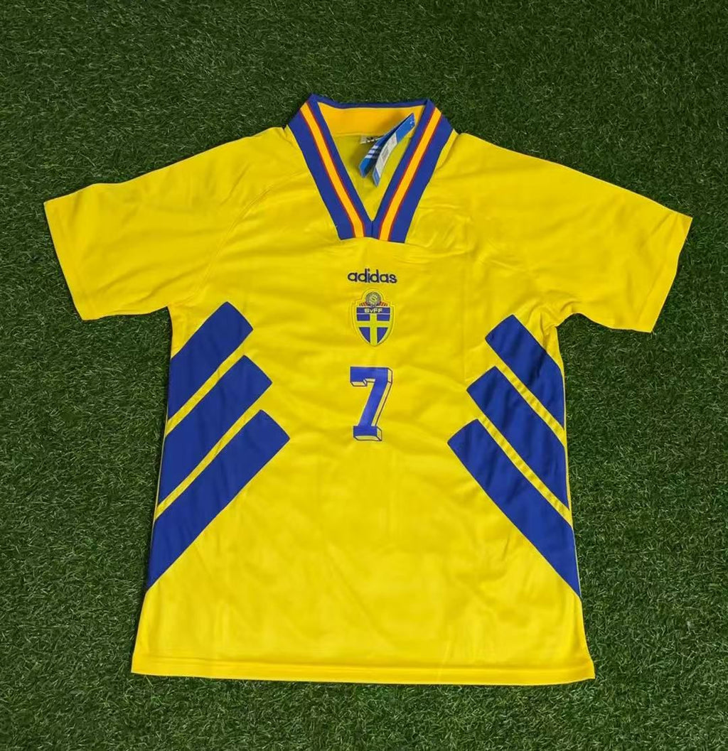 1994 Sweden World Cup Henrik Larsson Football Jersey – Detailed View