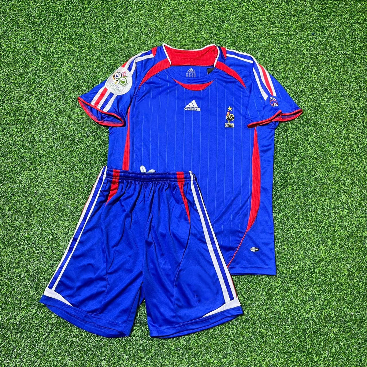 France 2006 World Cup Kids Blue Retro Football Jersey – David Trezeguet #20 – Front View