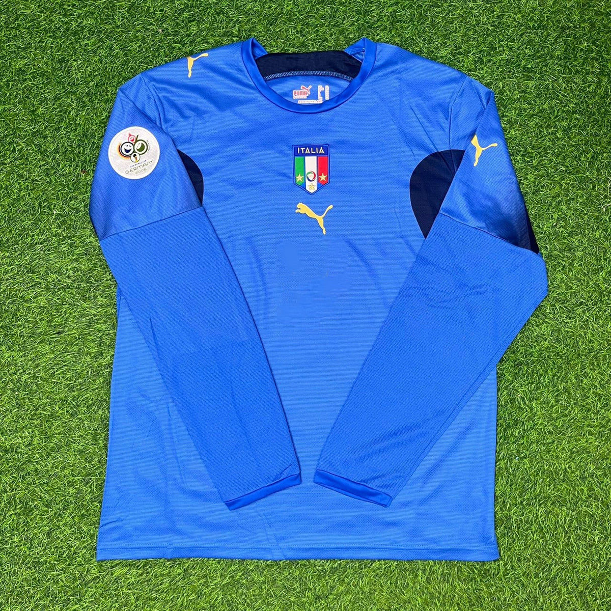 2006 Italy World Cup Filippo Inzaghi #18 Final Long Sleeve Retro Football Jersey – Front View