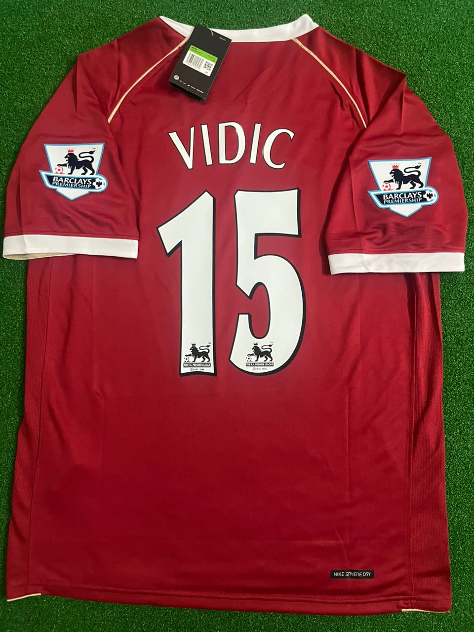 Nemanja Vidic Manchester United 2006/07 Red Kit Jersey – Detailed View