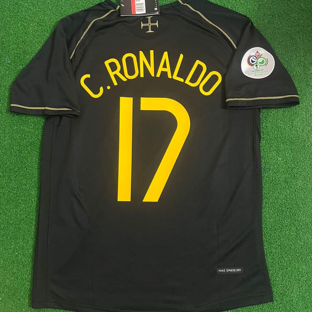 Cristiano Ronaldo #cr7 - Portugal 2006 World Cup Black Jersey – Detailed View