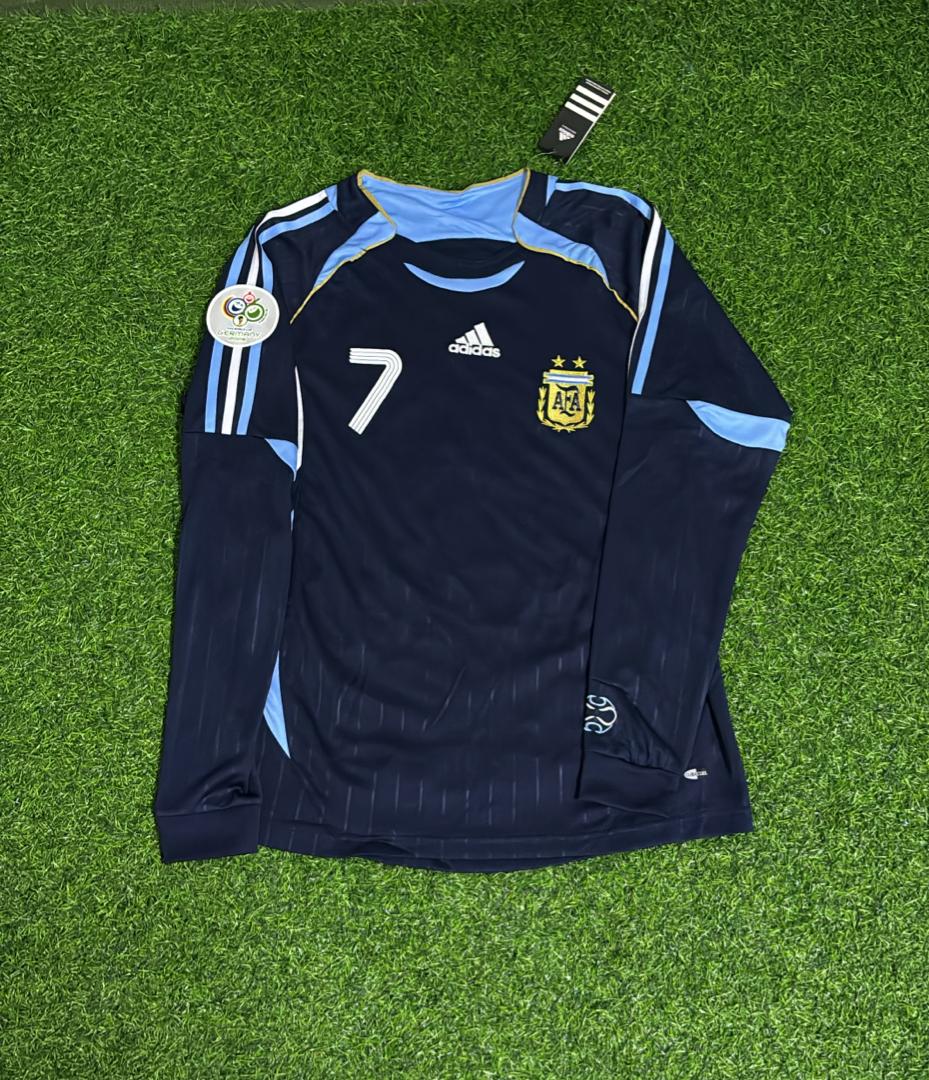 Argentina 2006 World Cup Long Sleeve Retro Football Jersey – Javier Saviola – Front View
