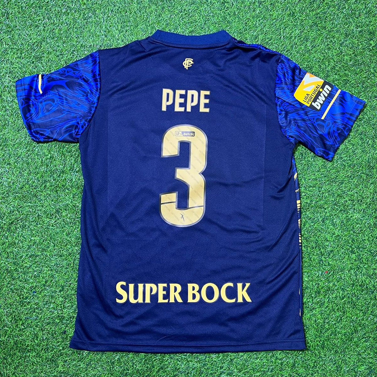 Porto Retro Football Jersey – Pepe FC – Detailed View