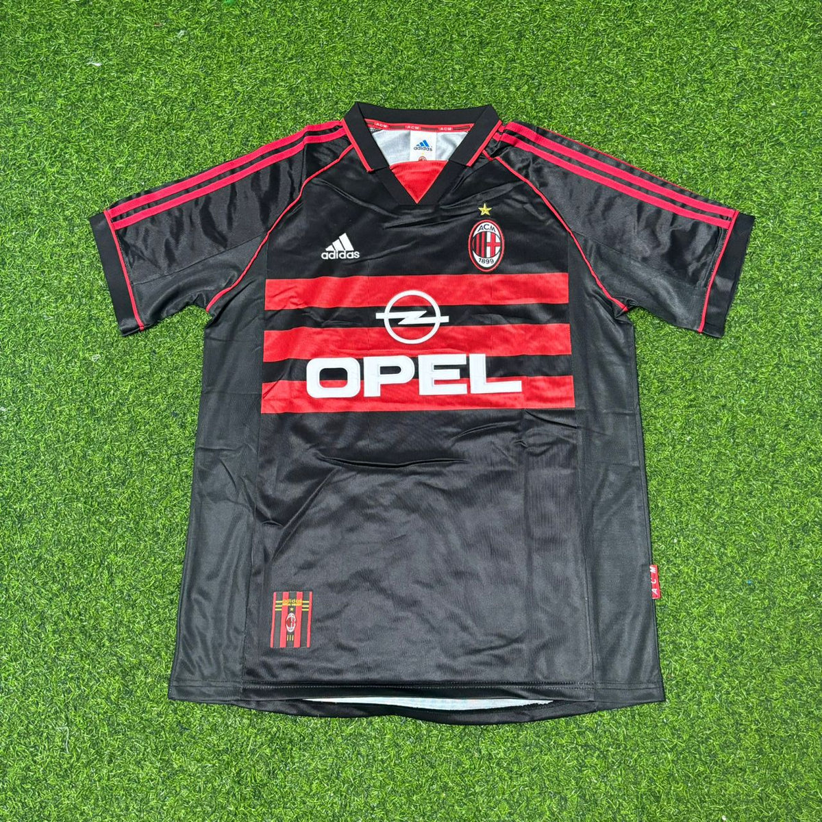 1998/99 George Weah #9 AC Milan Black Retro Football Jersey – Front View