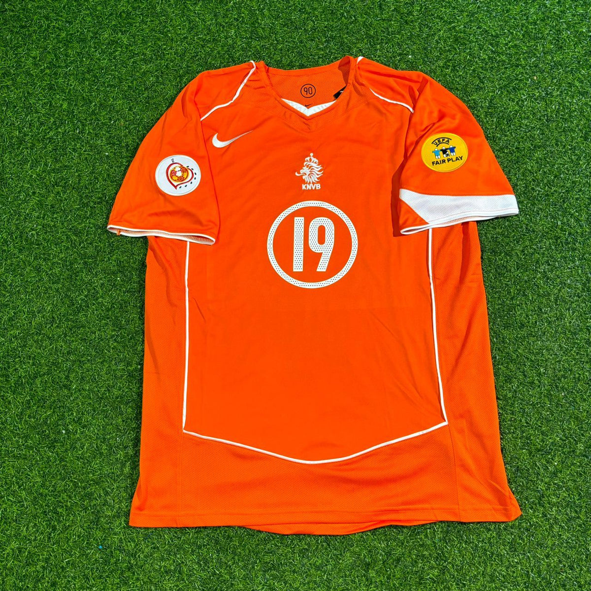 Arjen Robben Euro 2004 Home Retro Football Kit – Front View
