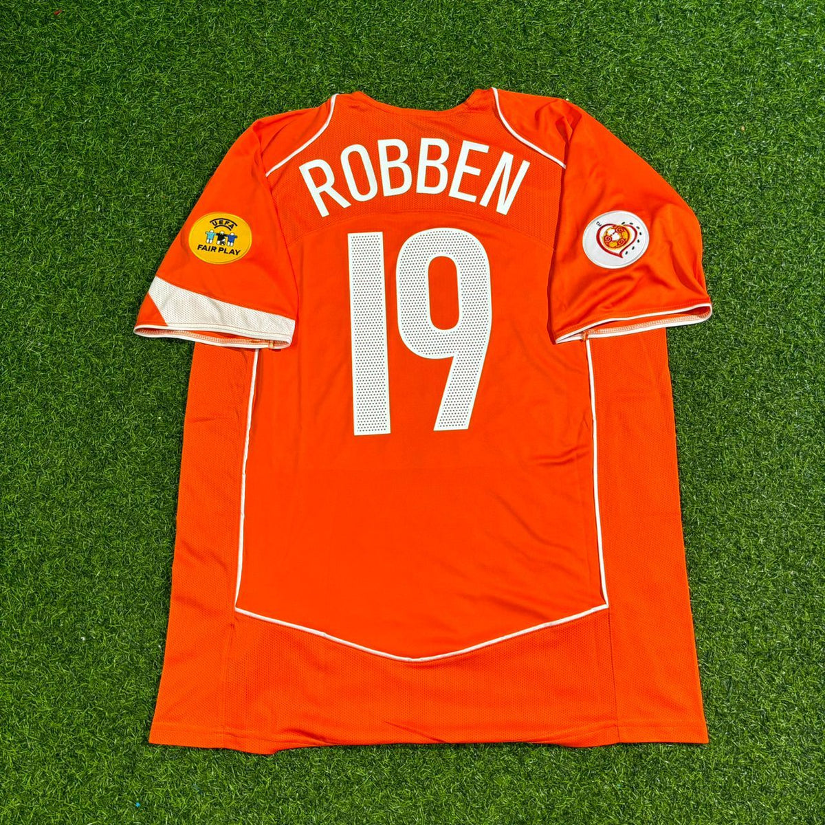 Arjen Robben Euro 2004 Home Retro Football Kit – Back View
