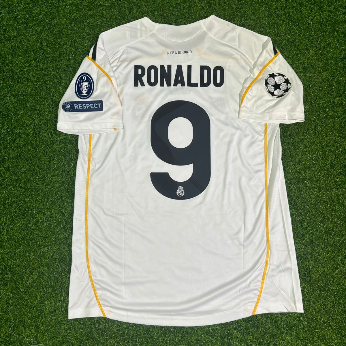 Cristiano Ronaldo 2009 First Year Home Retro White Football Jersey – Back View