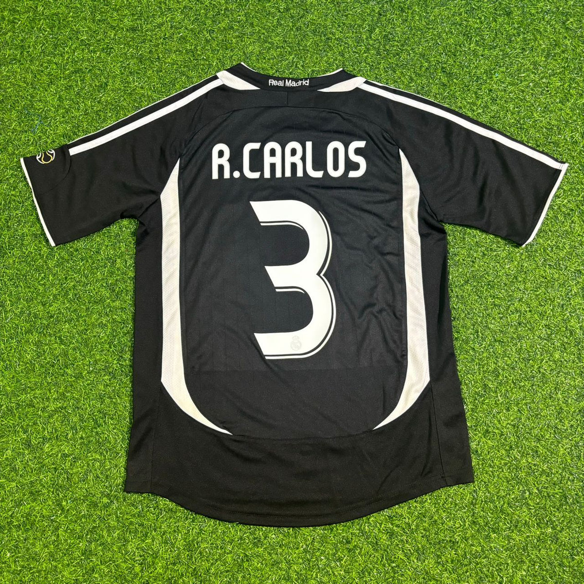 Roberto Carlos 2006-07 Away Retro Black Football Jersey – Back View