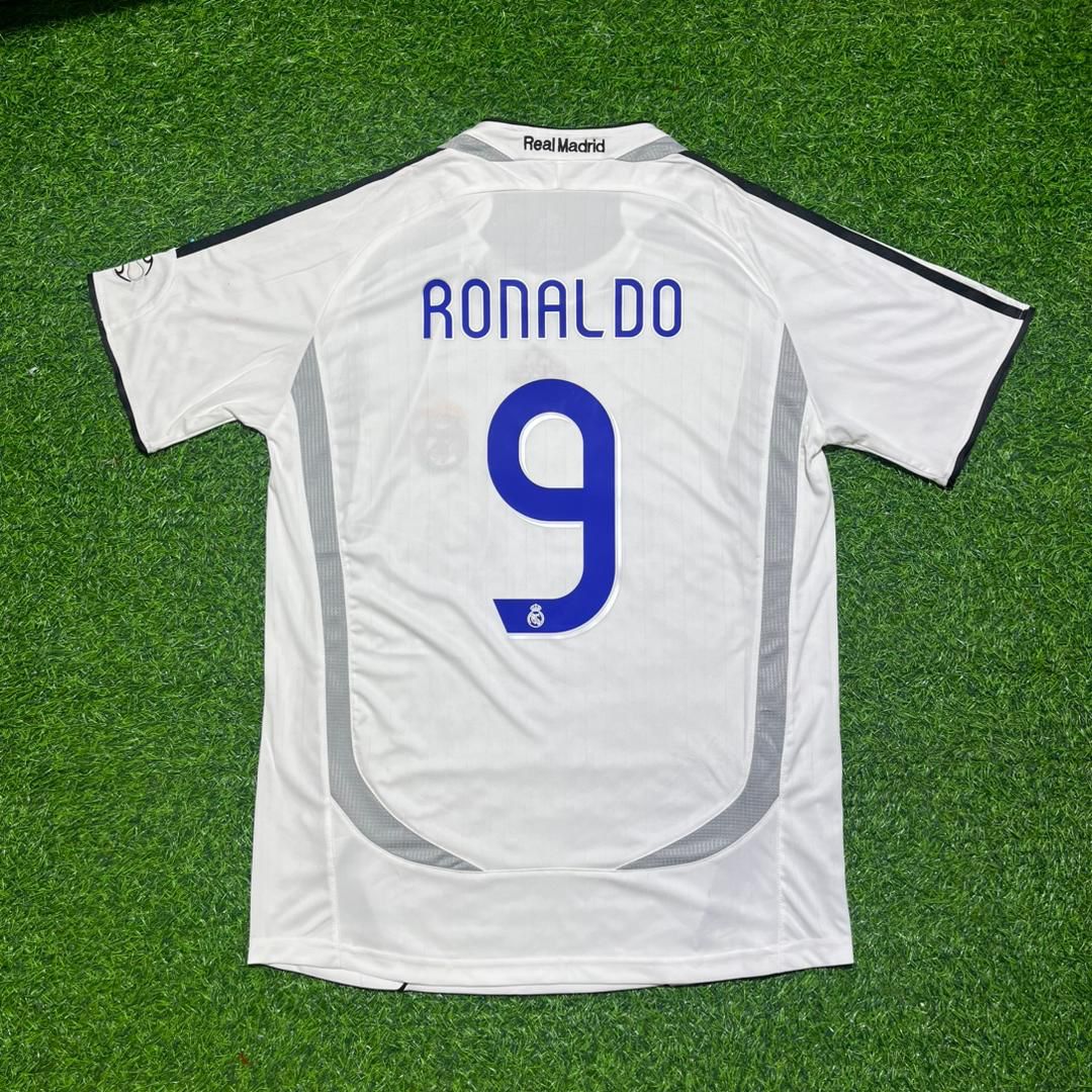 Ronaldo Nazario 9– 2006–2007 Home Kit Jersey – | | – Back View