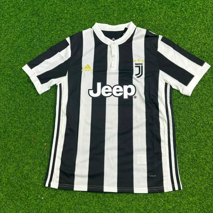 Miralem Pjanic #5 Juventus 2017-2018 Retro Football Jersey – Front View