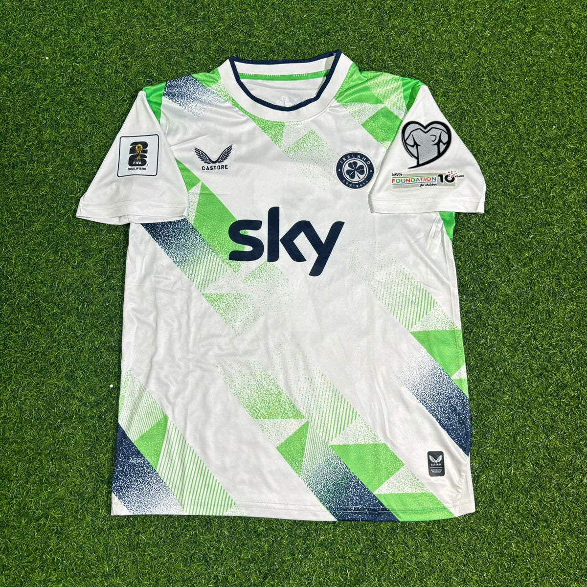 Ireland 2026 World Cup Qualifiers Green White New Season Football Jersey – Jayson Molumby #6 – Front View