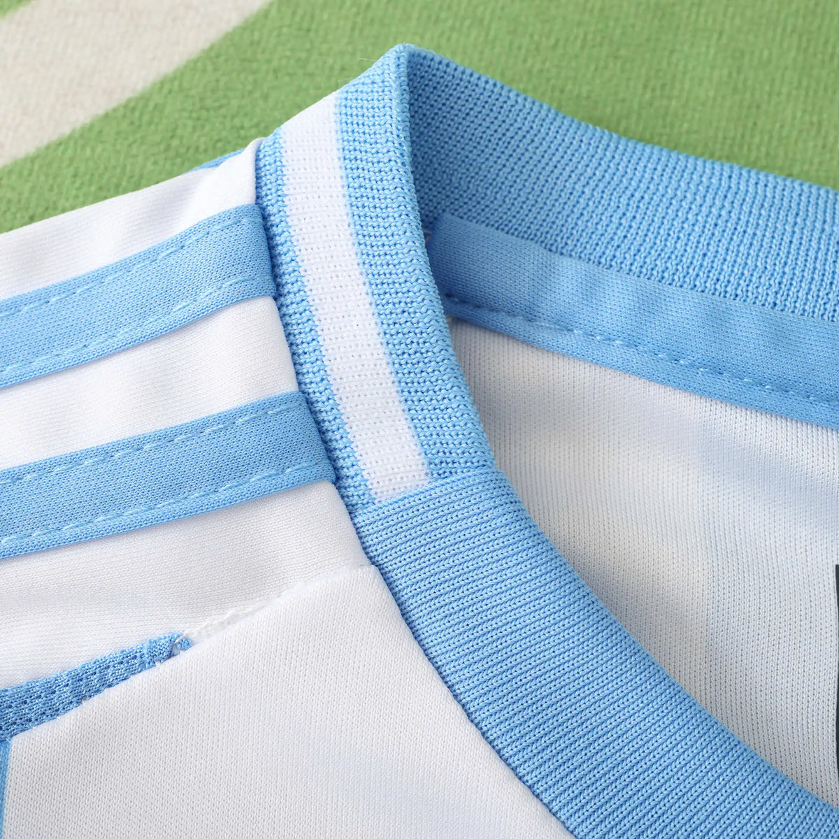 Lionel Messi Argentina Home Kids Kit Kindertrui (Ages 3-13) – Detailed View