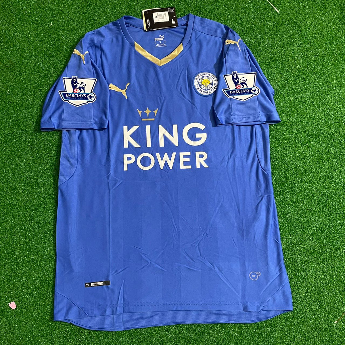 Jamie Vardy 9 - Leicester City 2016/17 Premier League Retro Kit Jersey – Front View