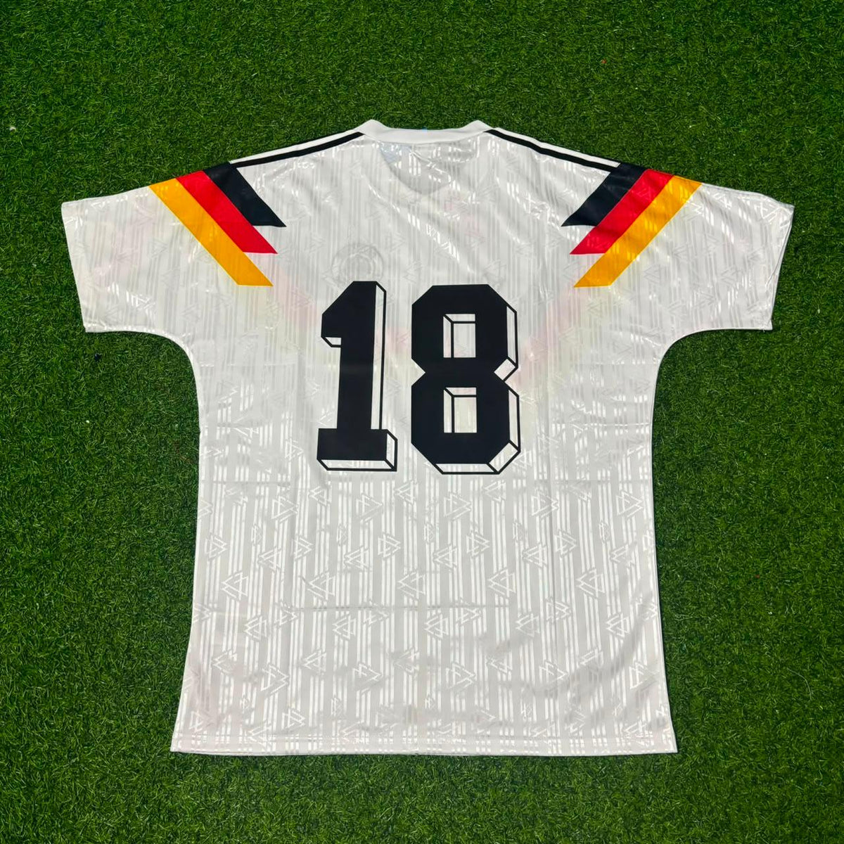 1990 Germany World Cup Jürgen Klinsmann Deutschland Retro Fußballtrikot – Back View