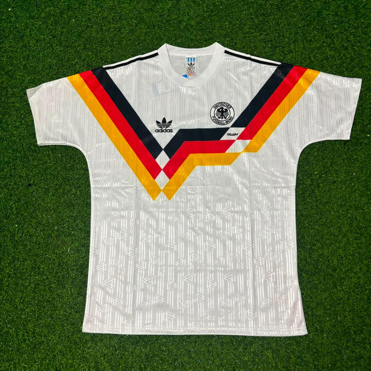 1990 Germany World Cup Jürgen Klinsmann Deutschland Retro Fußballtrikot – Front View