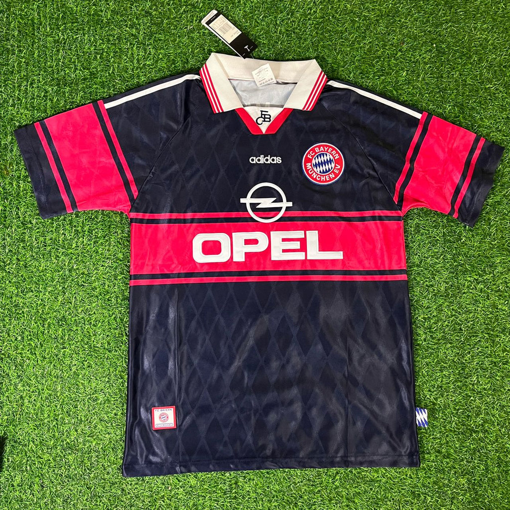 1997/99 Bixente Lizarazu 3 Bayern Munich Retro Football Jersey – Front View