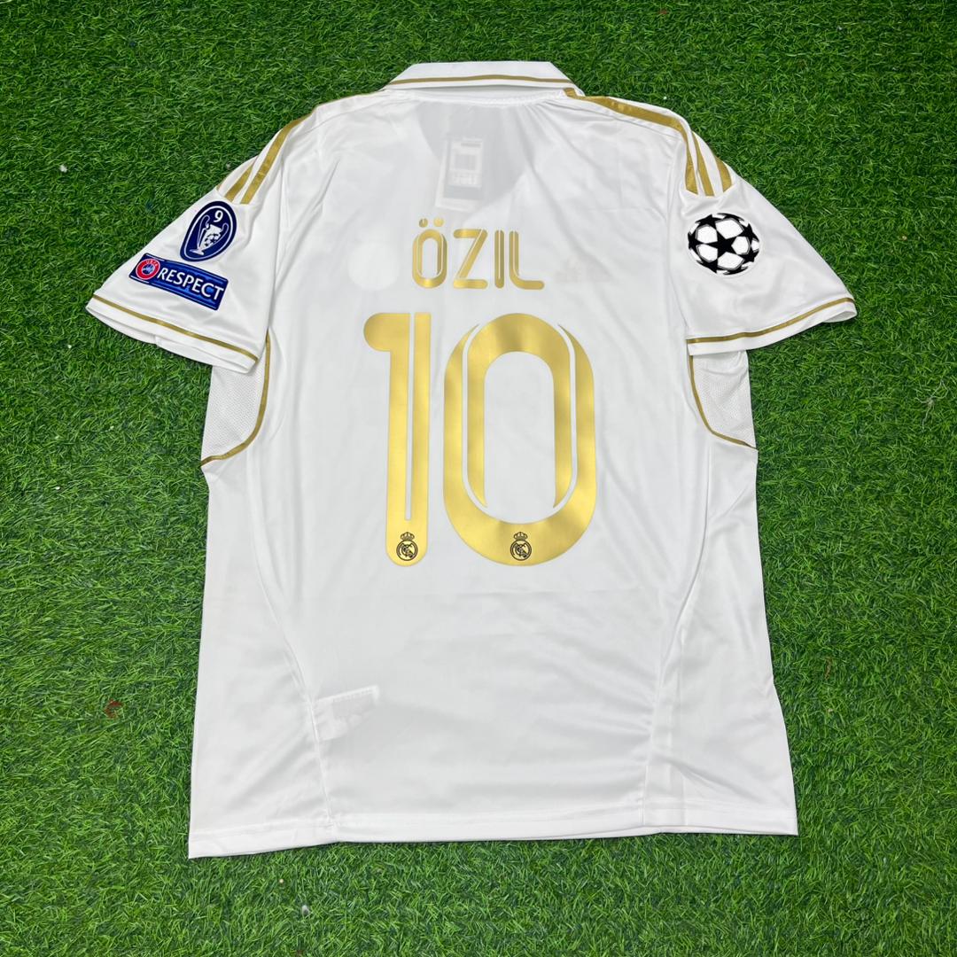 2011 Mesut Ozil Retro Football Jersey – Back View