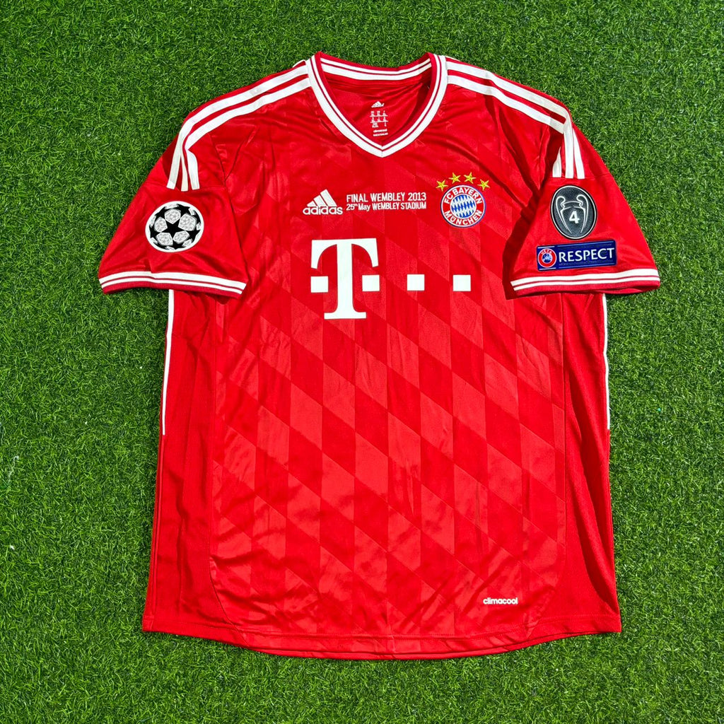 2013 Mario Gomez Bayern Munich Champions League Final Football Jersey – Front View