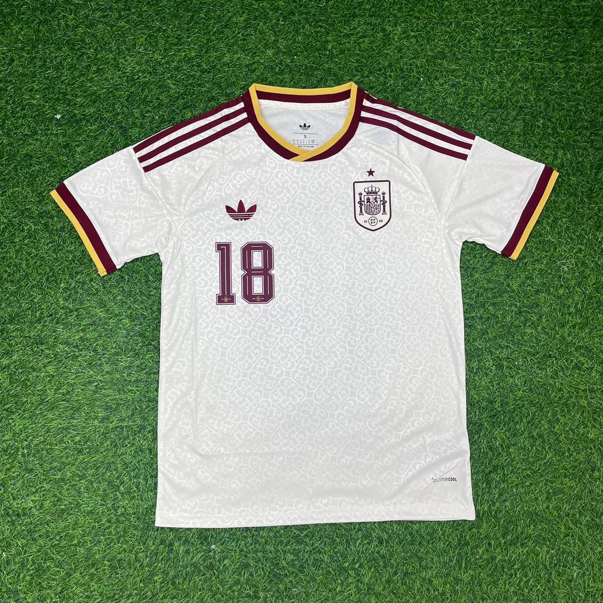 Martin Zubimendi #18 Spain 2026 World Cup Away Jersey – Front View