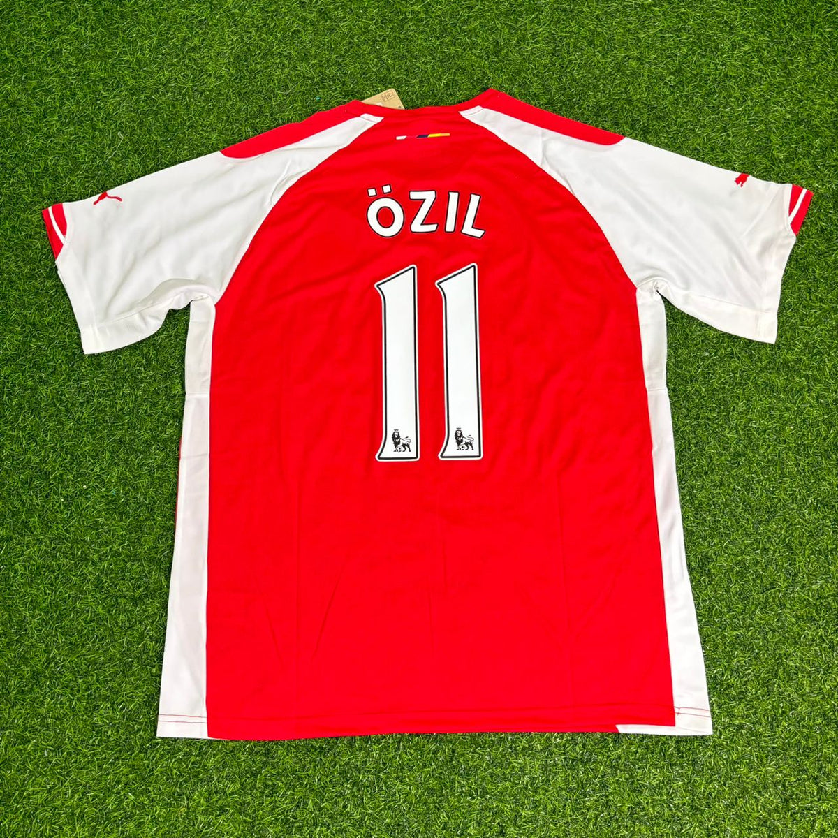 2014/15 Mesut Özil Arsenal Home Football Jersey Collection – Detailed View