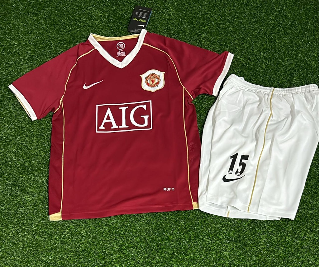 2006/07 Nemanja Vidic Manchester United Kids Red Kit Football Jersey – Front View