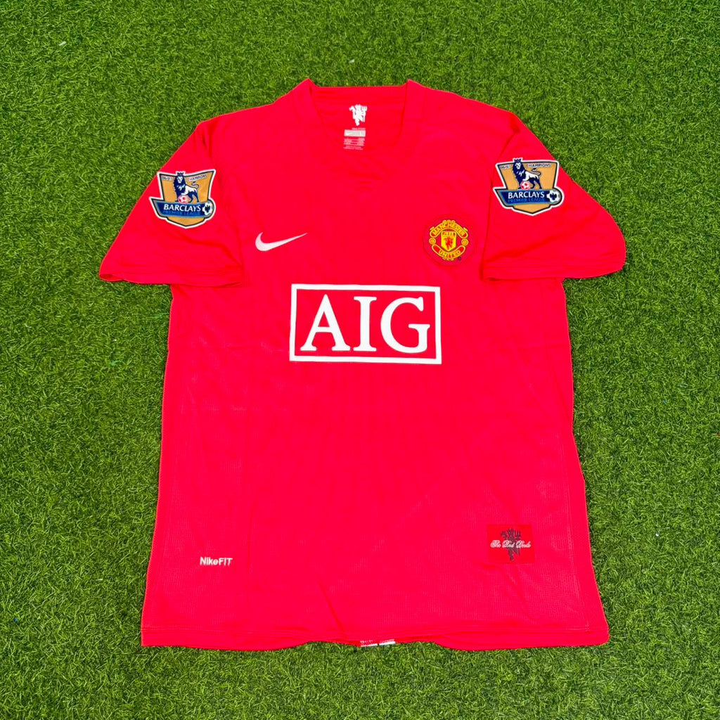 Manchester United 2007 2008 EPL Retro Red Jersey – Owen Hargreaves – Front View