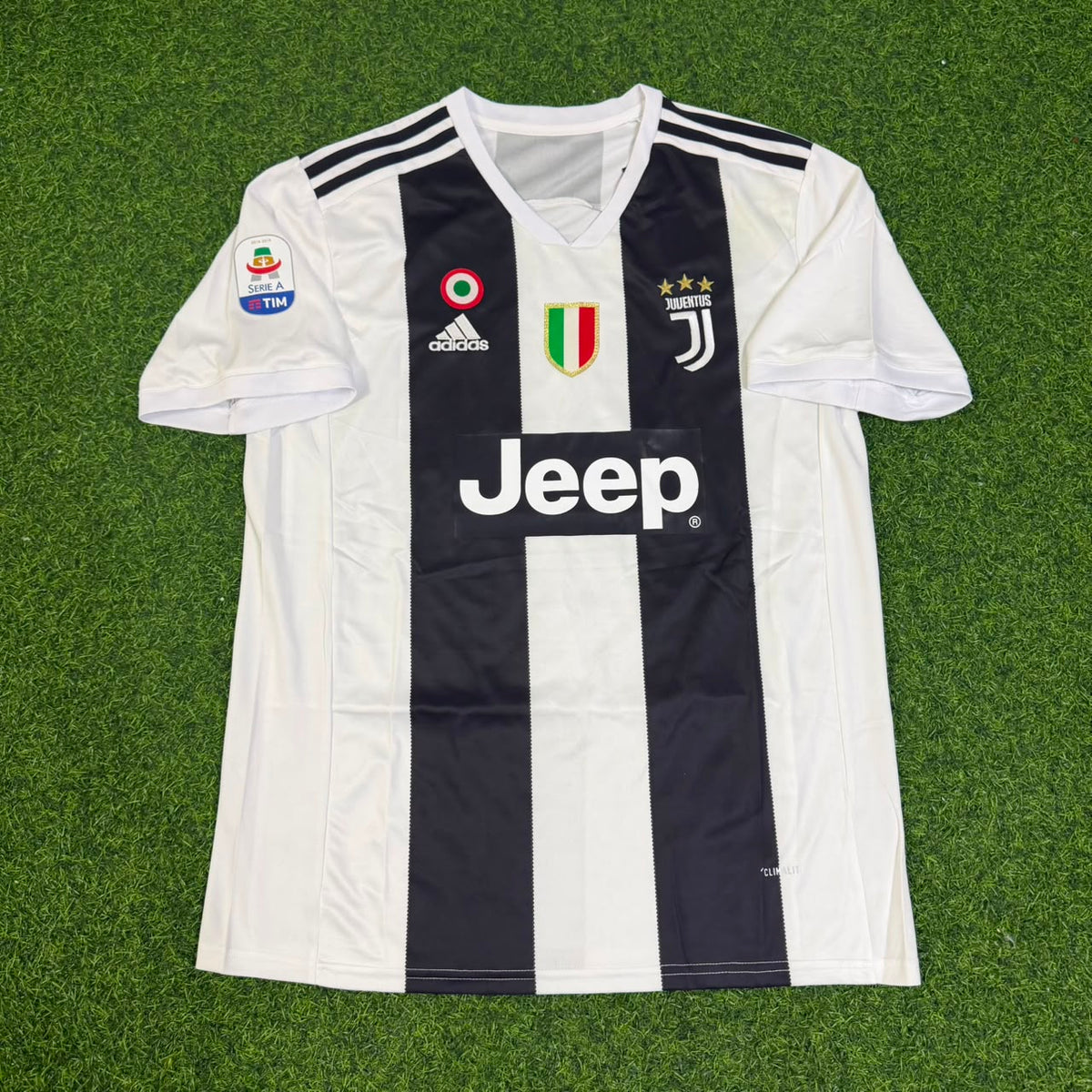 Paolo Dybala #10 Juventus 2018 2019 Retro Jersey – Front View