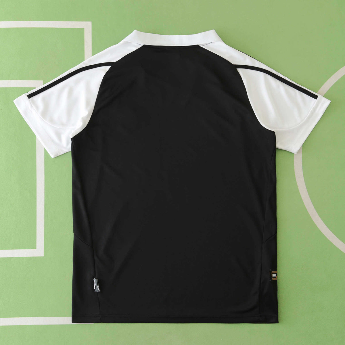 Real Madrid C.F. 2001-2002 Season Away Retro Football Jersey Trikot Maillot V3