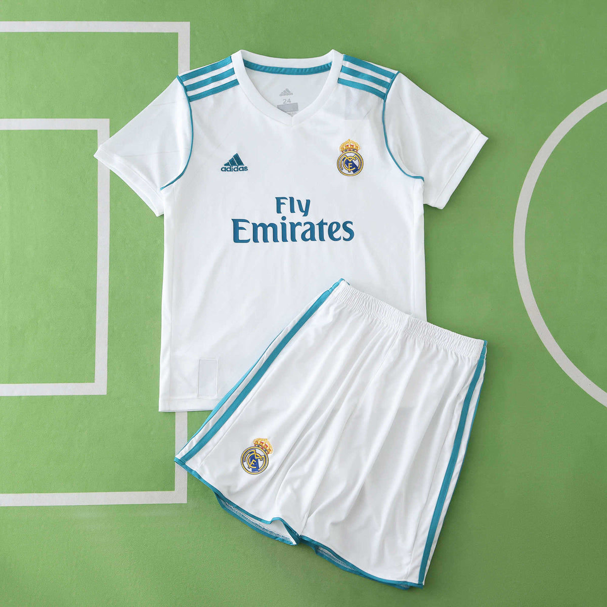 Real Madrid C.F. 2017-2018 Season Kids Home Retro Football Jersey Trikot Maillot