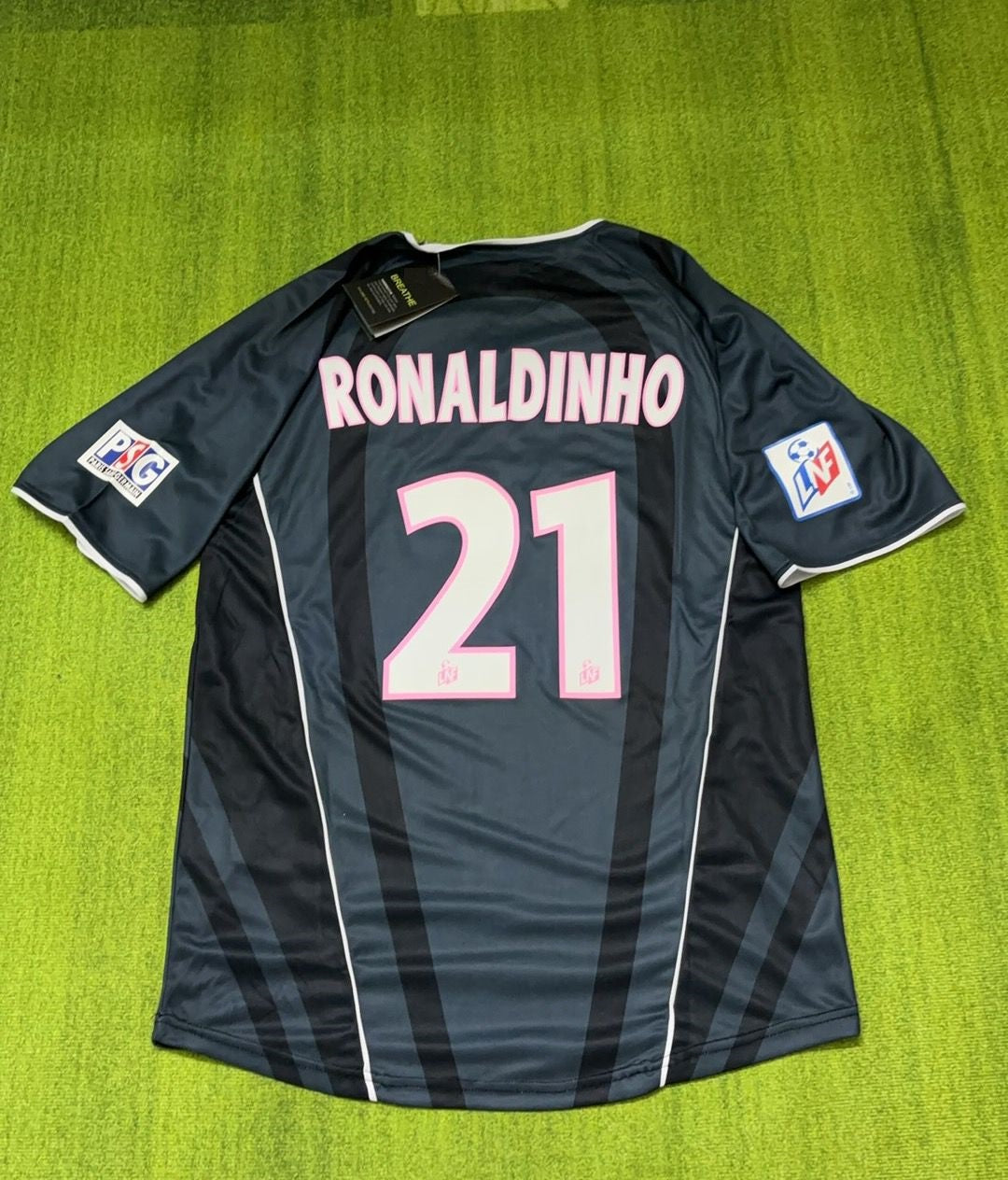 Ronaldinho Gaucho 2001 2002 Soccer Retro Jersey – Back View