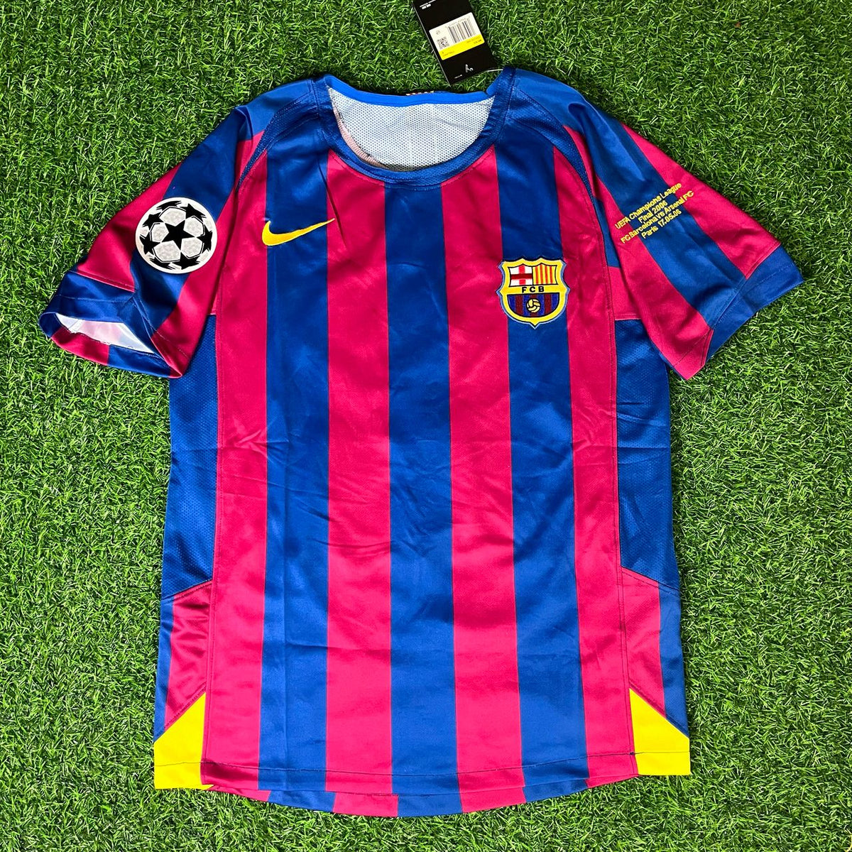 2006 Carles Puyol Barcelona Final Retro Short Sleeve Football Jersey – Front View