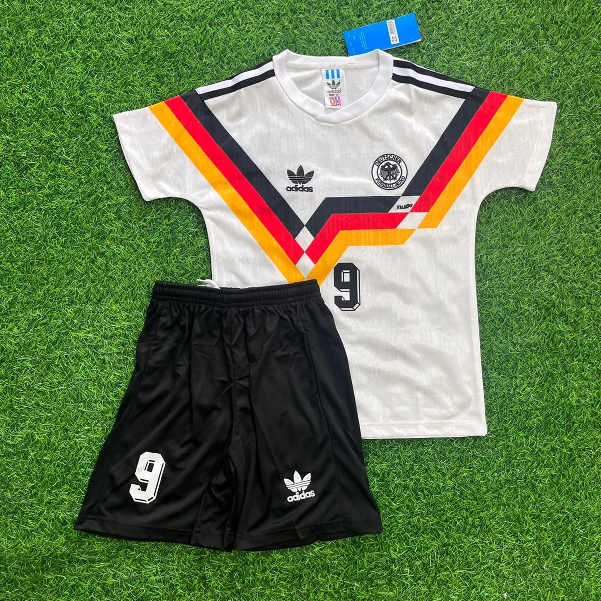 Rudi Voller Germany Deutschland Retro Kids 1990 World Cup Jersey - Deutschland Retro Kinder WM 1990 – Front View