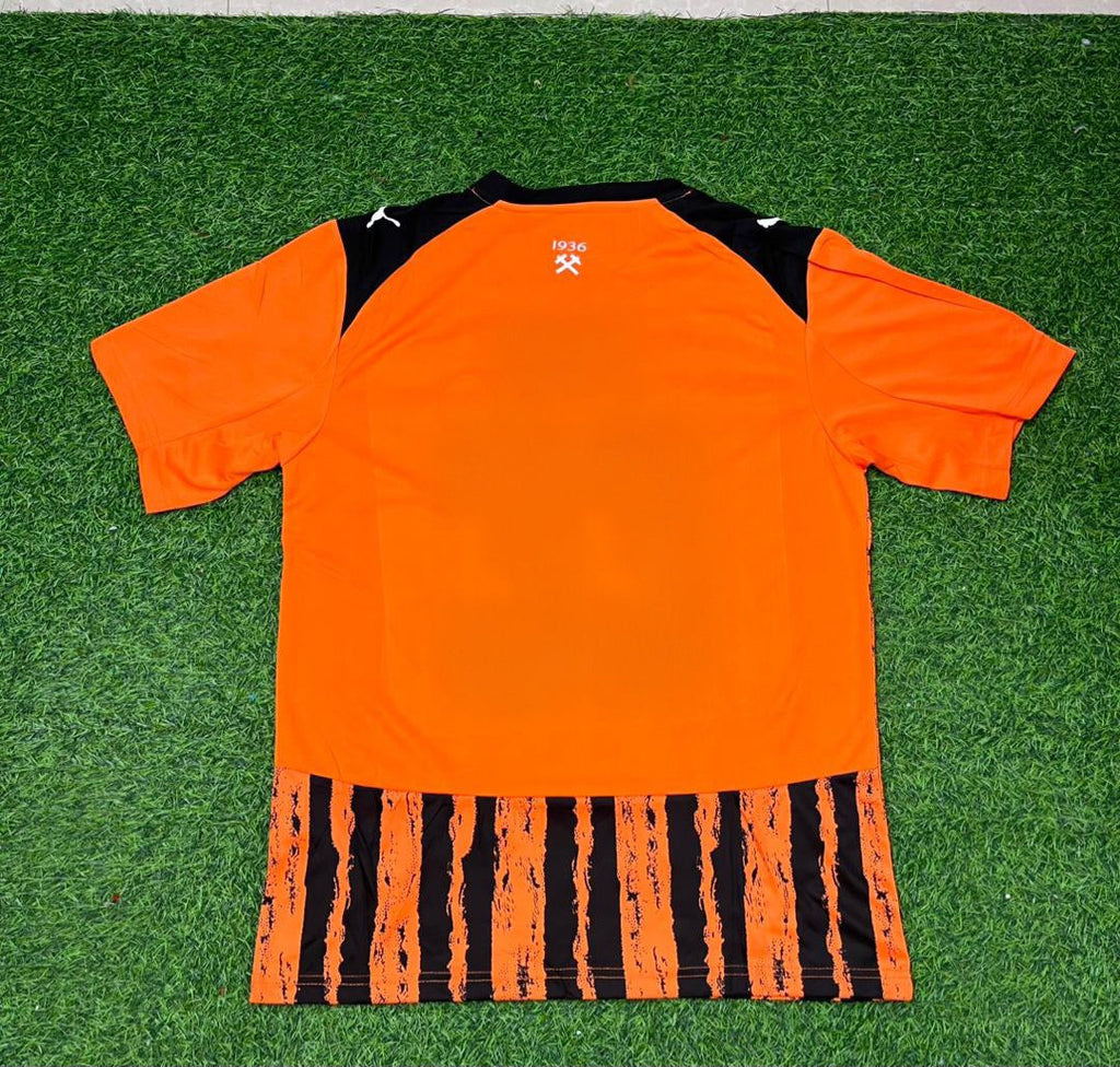 Shakhtar Donetsk Retro Football Jersey – Front View