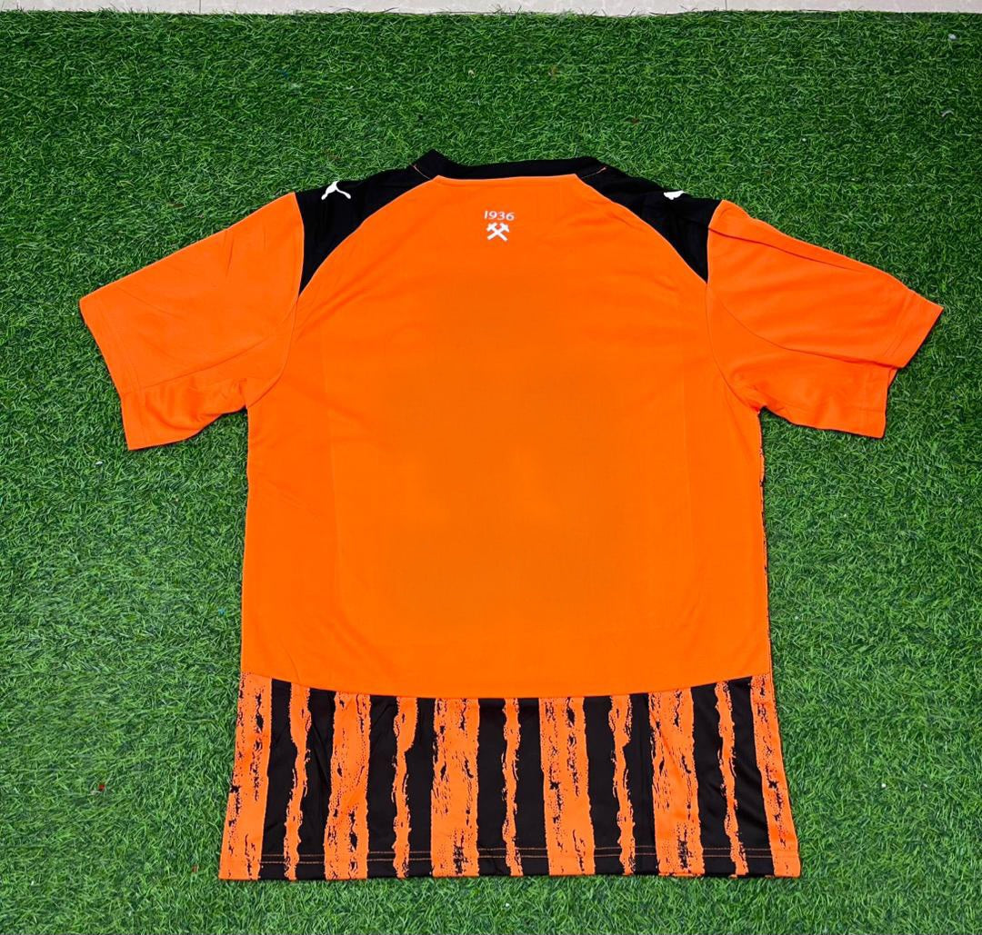 Shakhtar Donetsk Retro Football Jersey – Front View