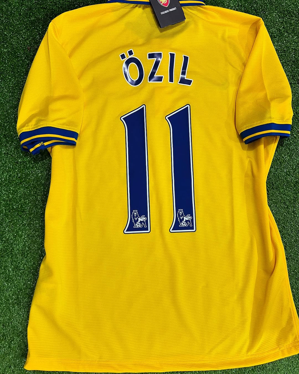 Mesut Özil – Arsenal 2013/2014 Yellow Retro Kit Jersey – 4