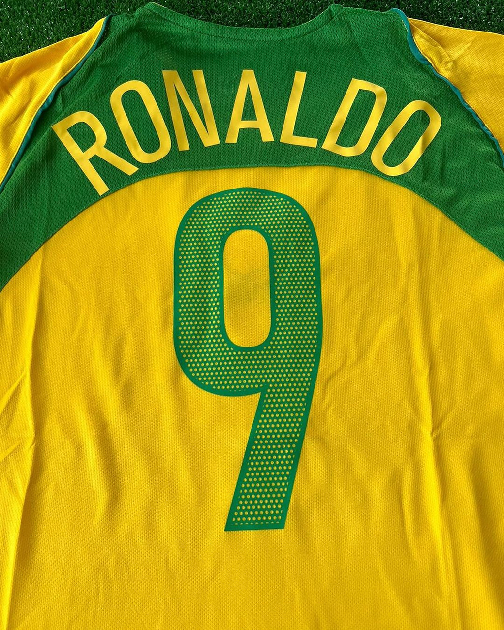 2004/06 Ronaldo Nazario Brazil Retro Football Jersey – 4