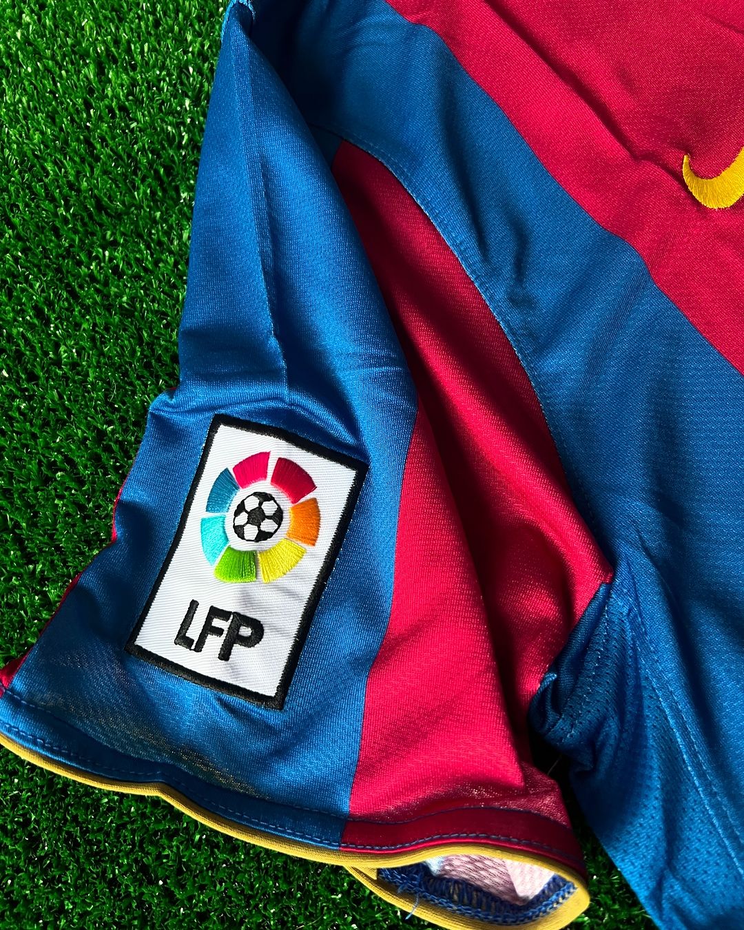 2007 Xavi Hernandez Barcelona 2008 Retro Football Jersey – 4