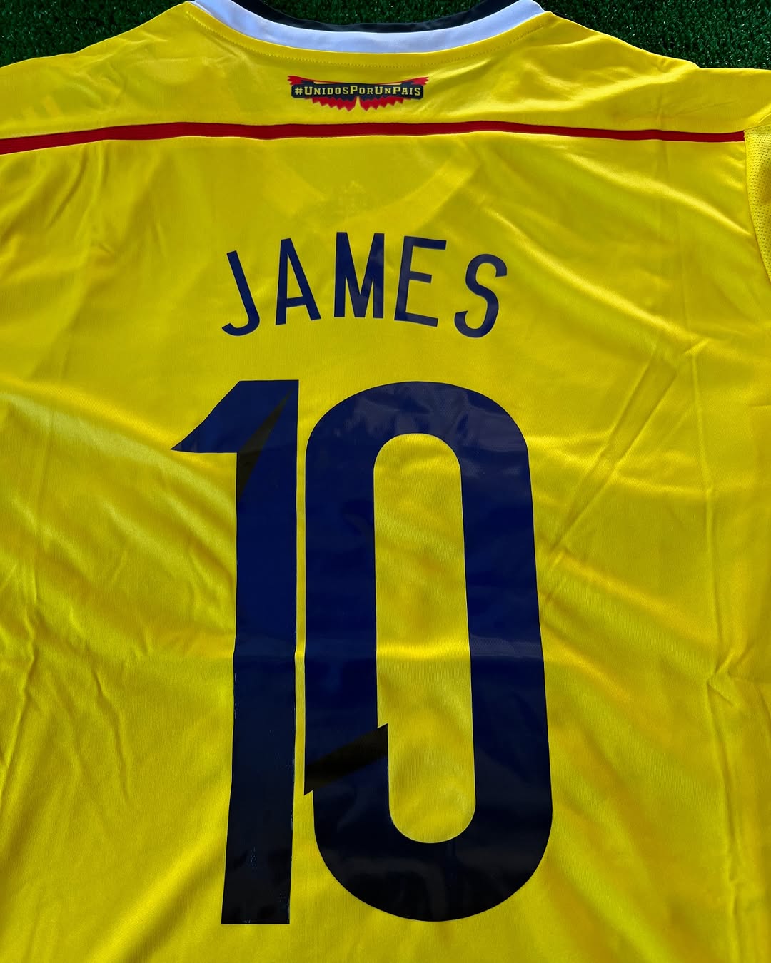 James Rodriguez Colombia 2014 Brazil World Cup Blue Retro Jersey – Detailed View