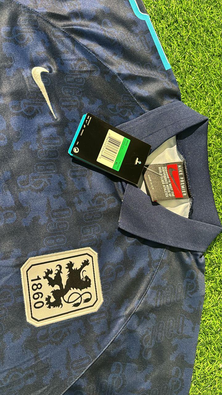 Torben Hoffmann TSV 1860 München Blaues Heim Retro – Detailed View