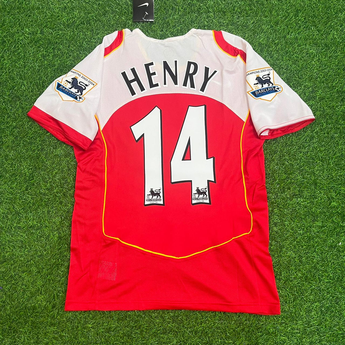 2003/05 Thierry Henry Arsenal Retro Football Jersey – Back View