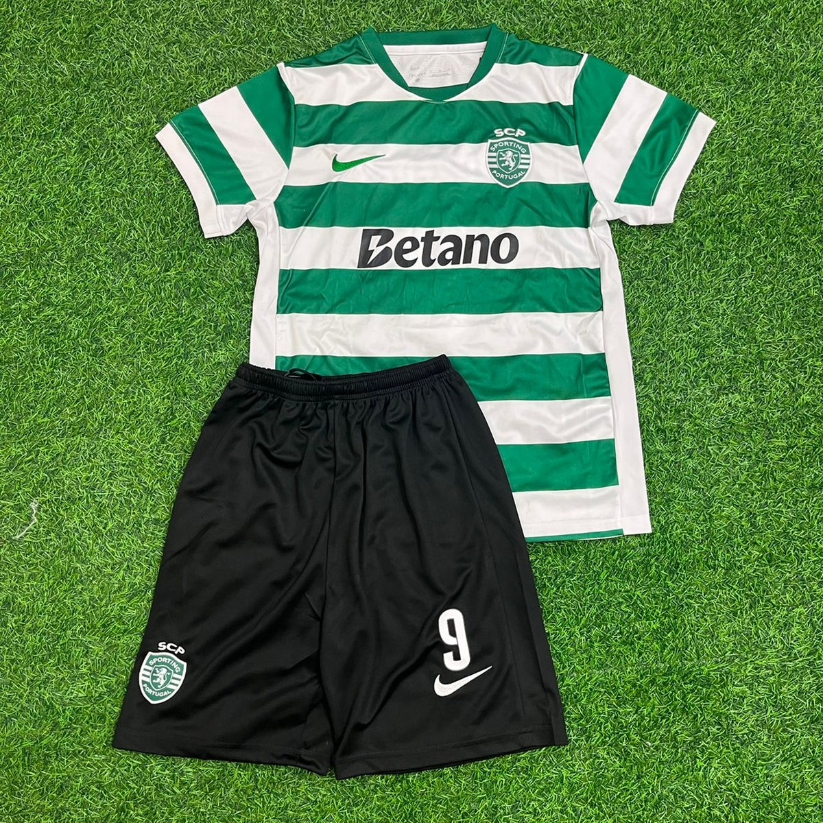 Viktor Gyökeres Kids Size Sporting CP Lisbon Home Children Football Jersey – Front View