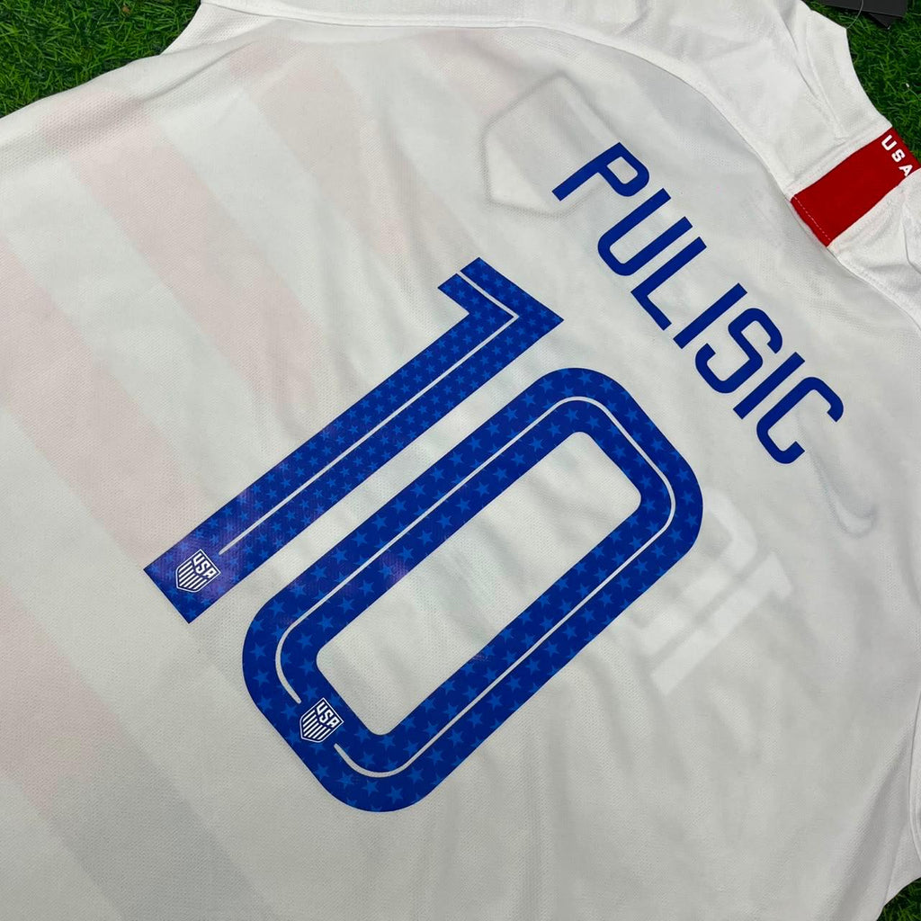 2018 Christian Pulisic USA / 2019 Season White Football Jersey Collection – Detailed View