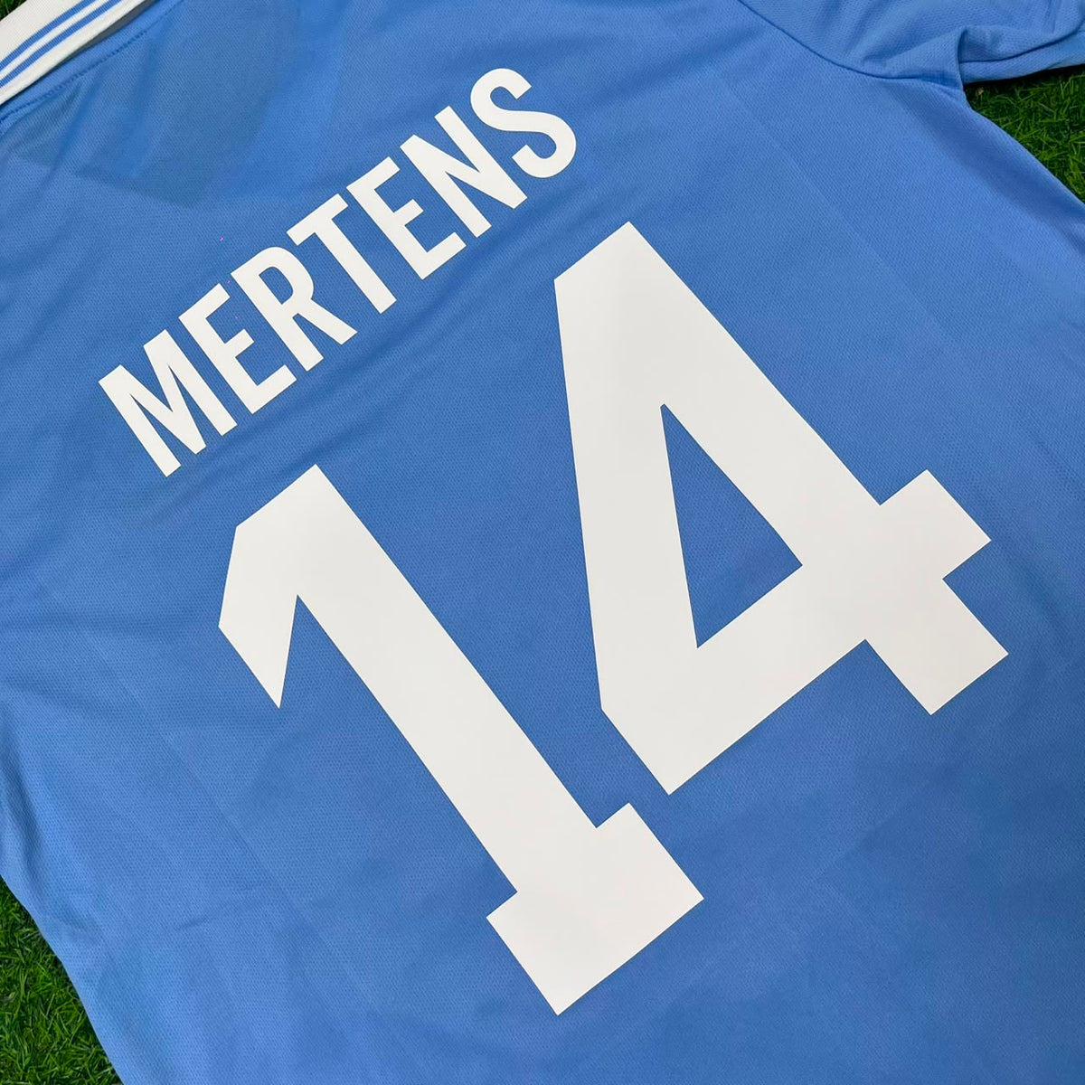 Dries Mertens - Napoli Retro Football Jersey – Detailed View