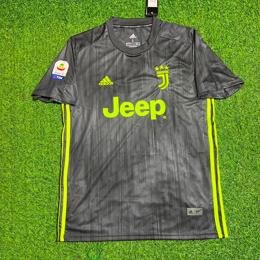Juventus 2017-2018 Retro Home Football Jersey – Gonzalo Higuaín #9 – Front View